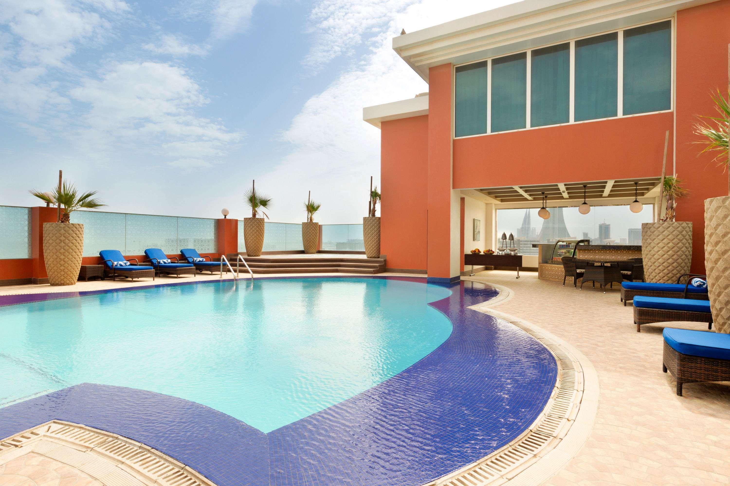 Ramada By Wyndham Centre 4* Manama