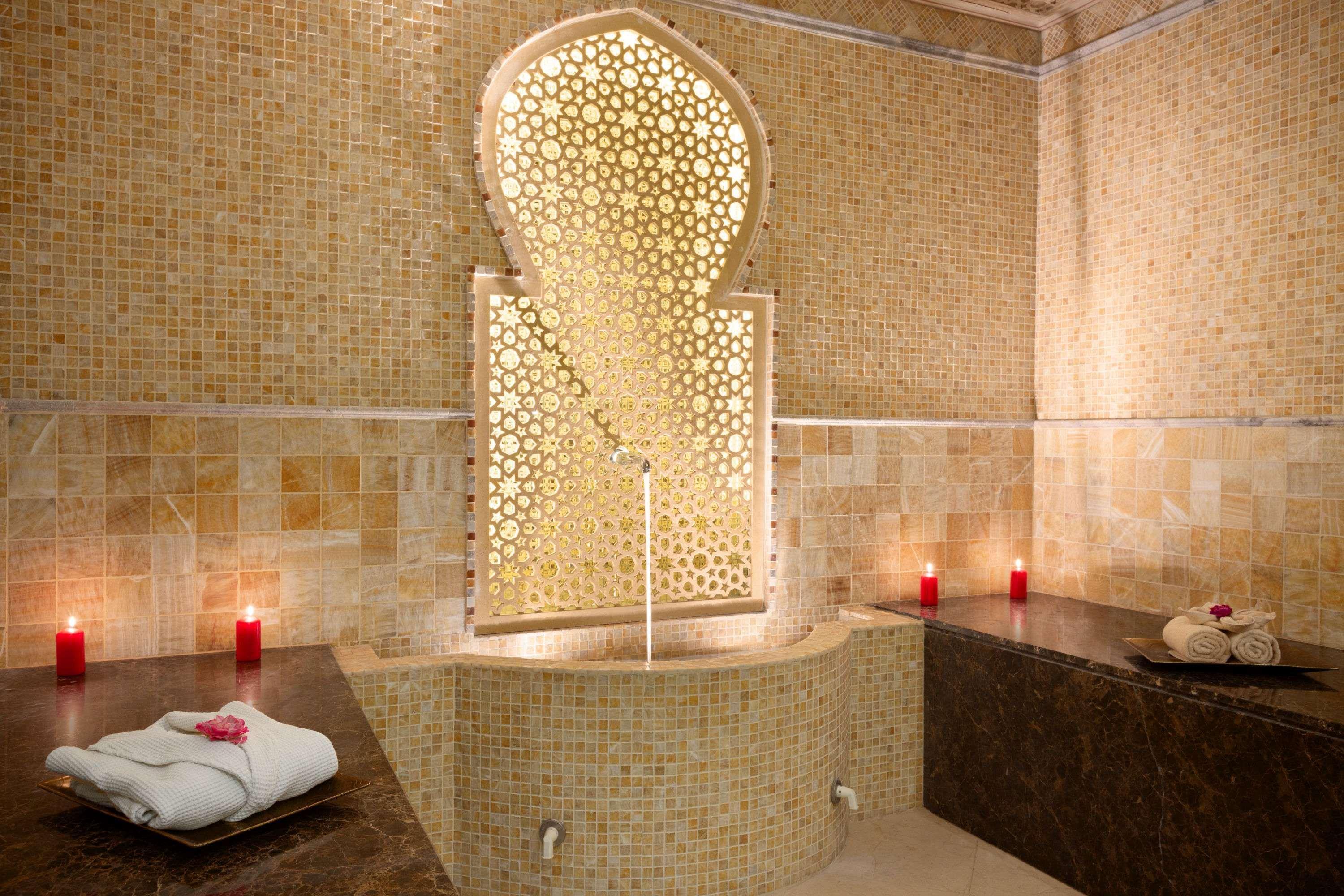 Ramada By Wyndham Centre Manama