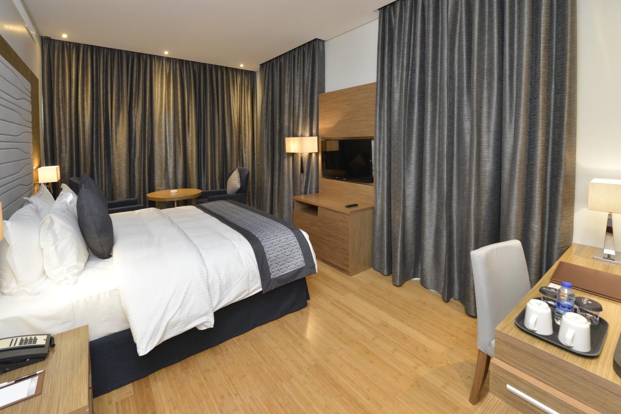 Ramada By Wyndham Centre 4* Manama